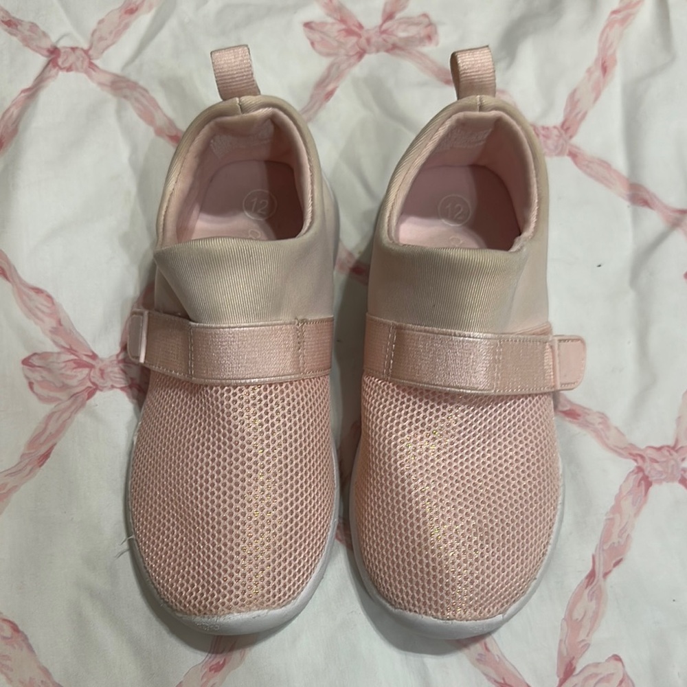 Girls pink sparkle lightweight velcro sneaker 12